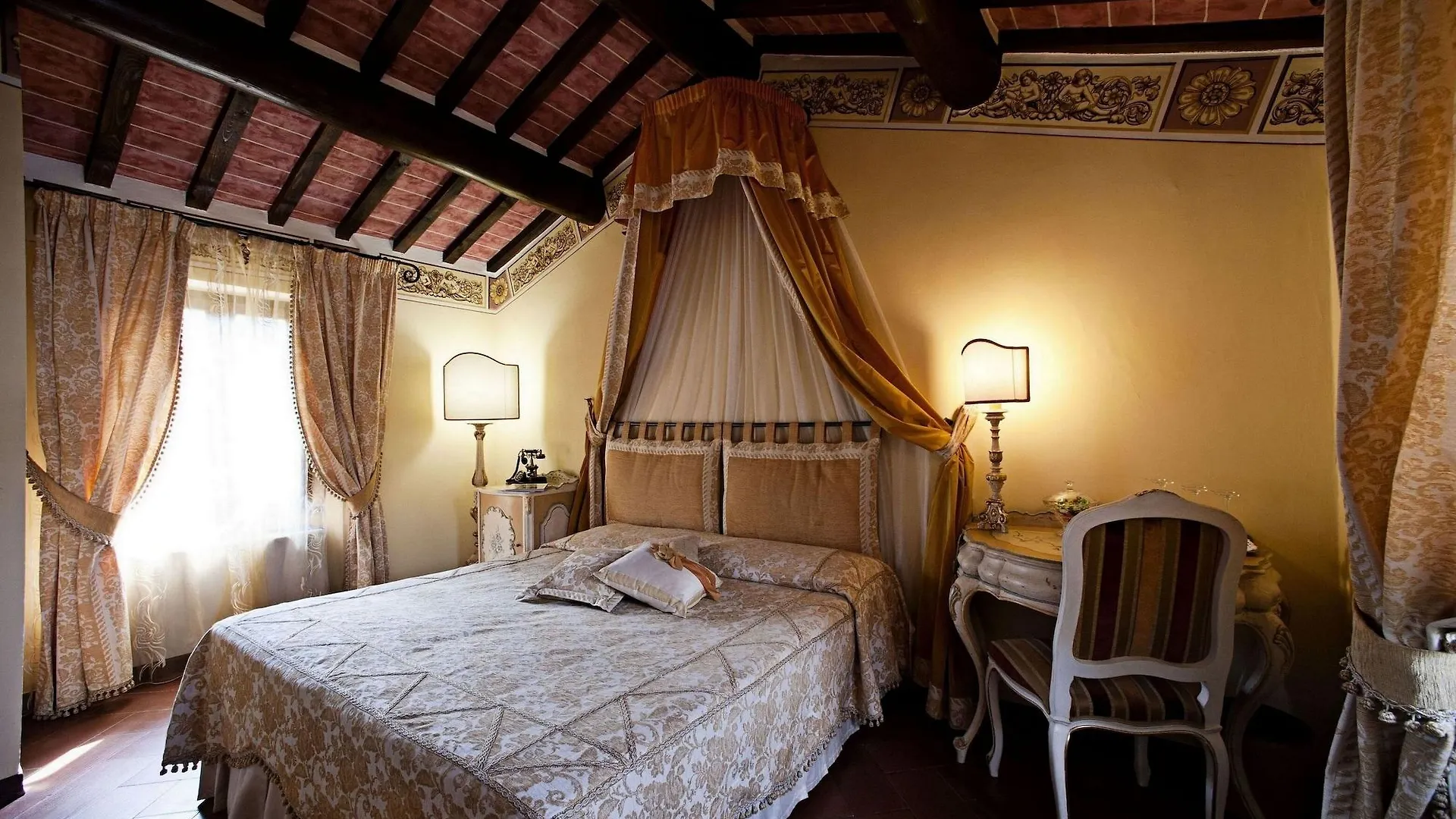 ***** Hotel Relais La Corte Dei Papi Cortona Italië