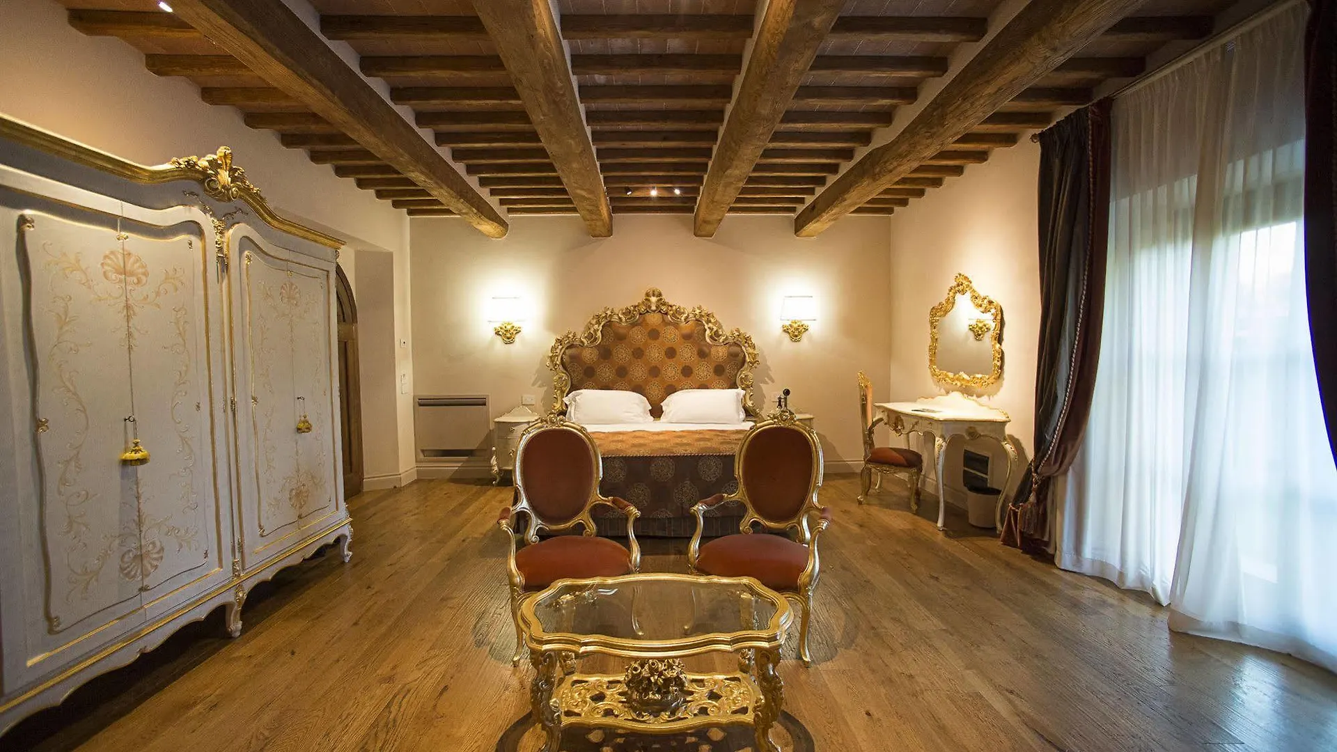 ***** Hotel Relais La Corte Dei Papi Cortona Italië