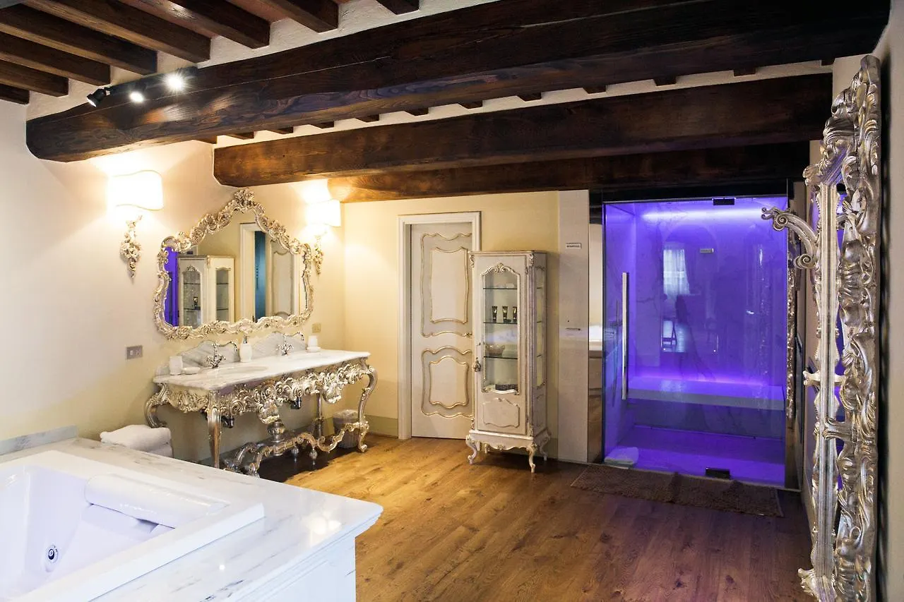Relais La Corte Dei Papi Cortona 5*,